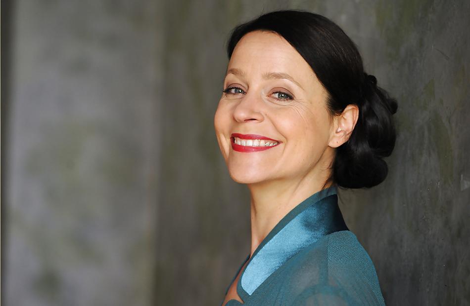 10P German actress Jule Ronstedt