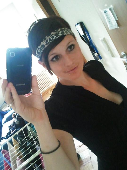 12P Young german alternative mum