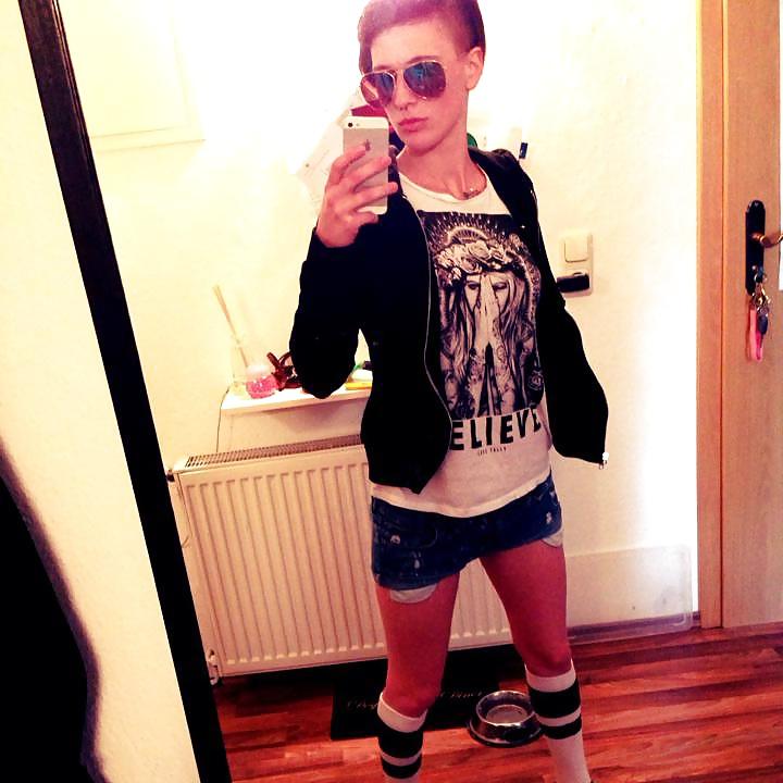 12P Young german alternative mum