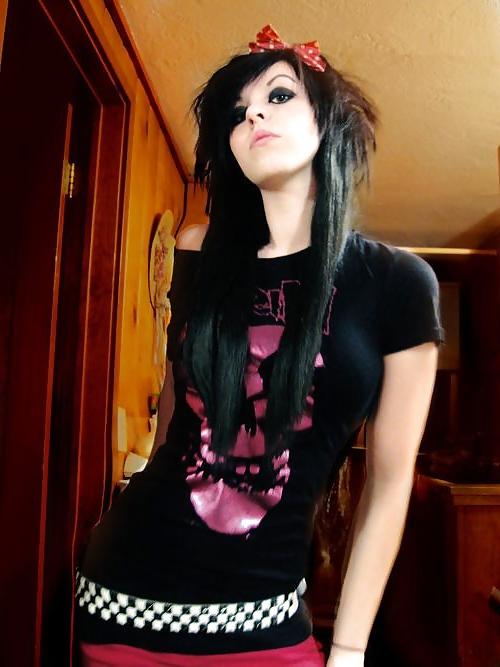 25P EMO GOTH GIRLS X