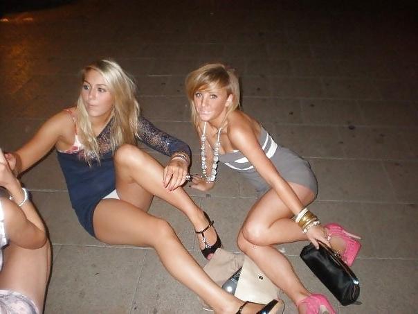 25P Ladies who wear white panties-are you looking up my skirt?