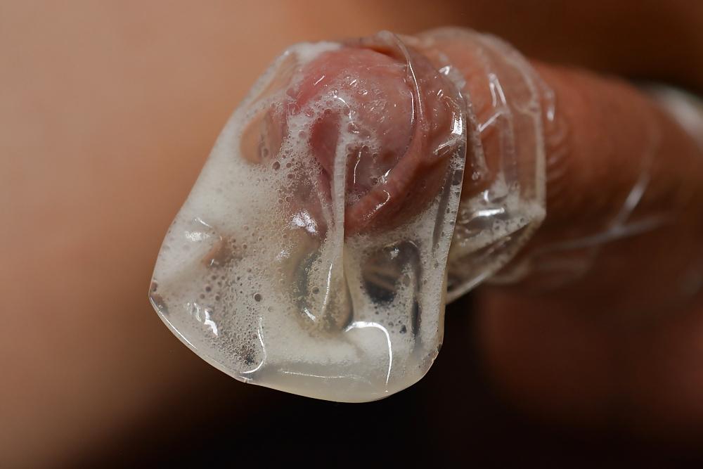 21P Pre cum and Cum in Condom