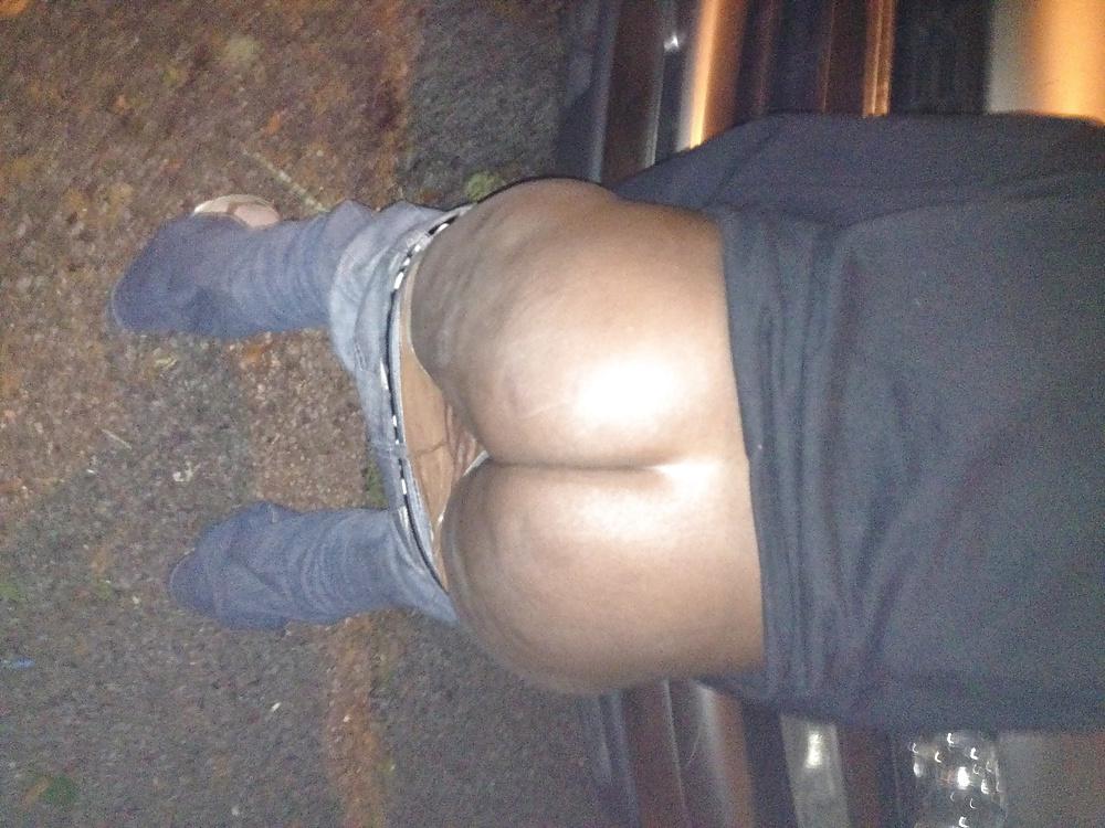 8P Another big booty smoker i know 