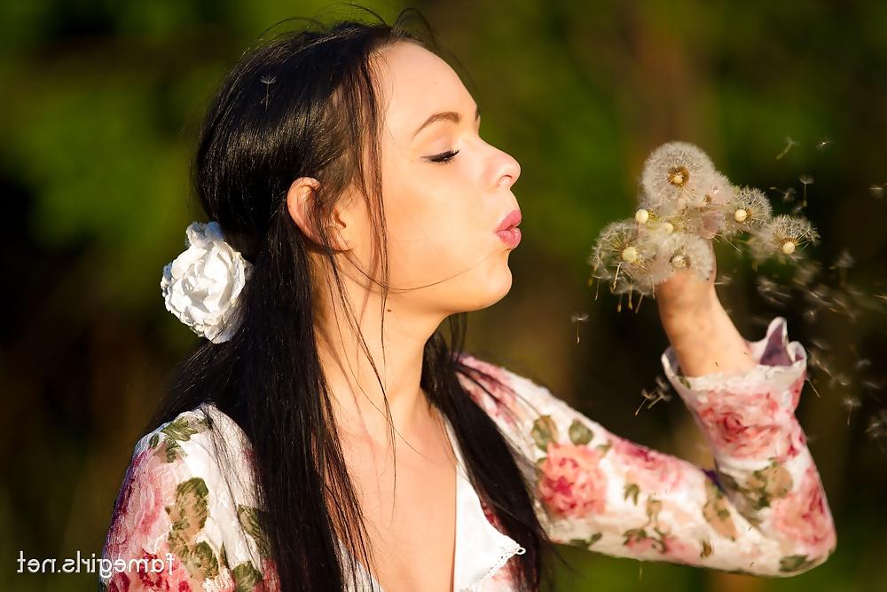 25P Erotic Arts: Katie