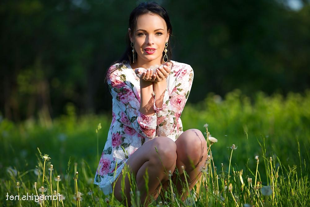 25P Erotic Arts: Katie