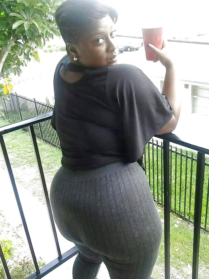 21P Public Booty