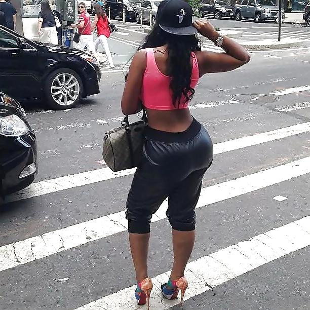 21P Public Booty