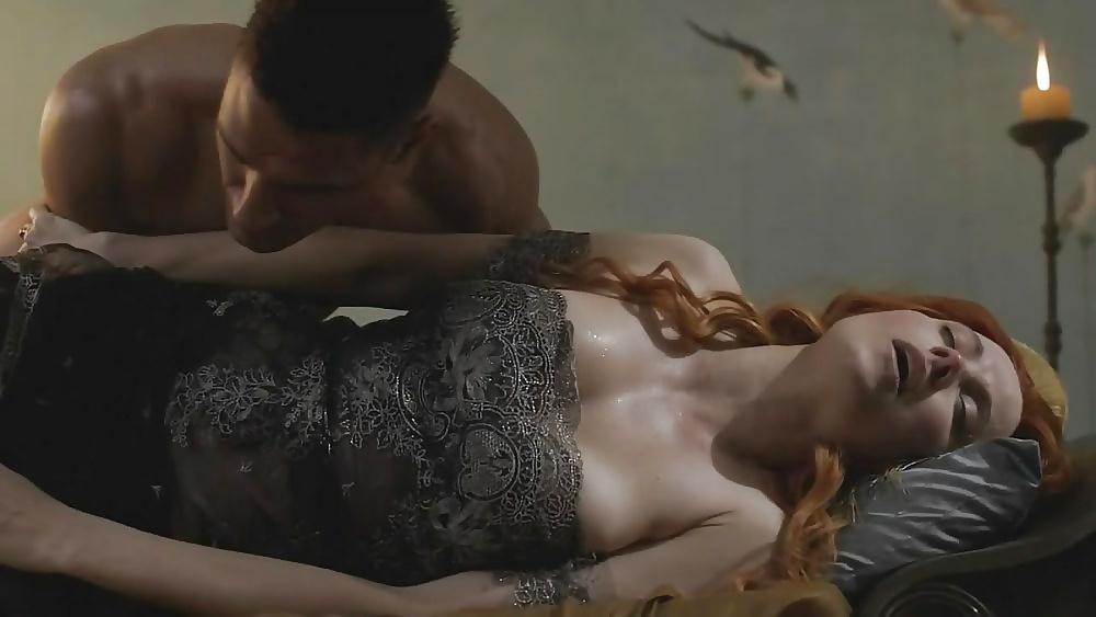 25P LUCY LAWLESS  -- LUCRETIA from SPARTACUS