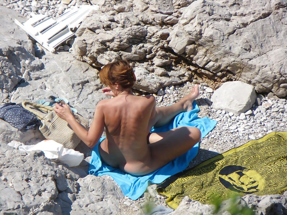 6P Croatian beach Milf 5