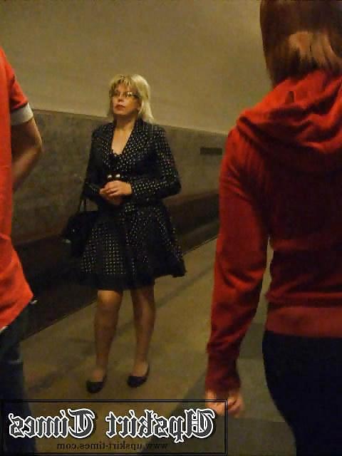 6P Pantyhose upskirt-street views 2.