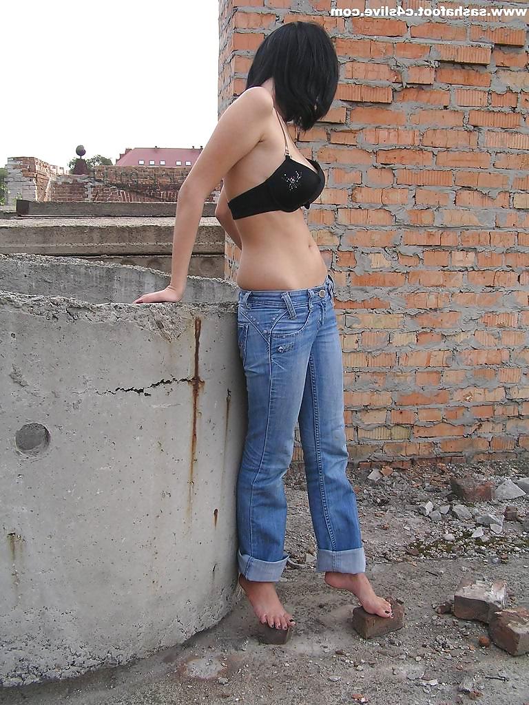 14P Street Feet