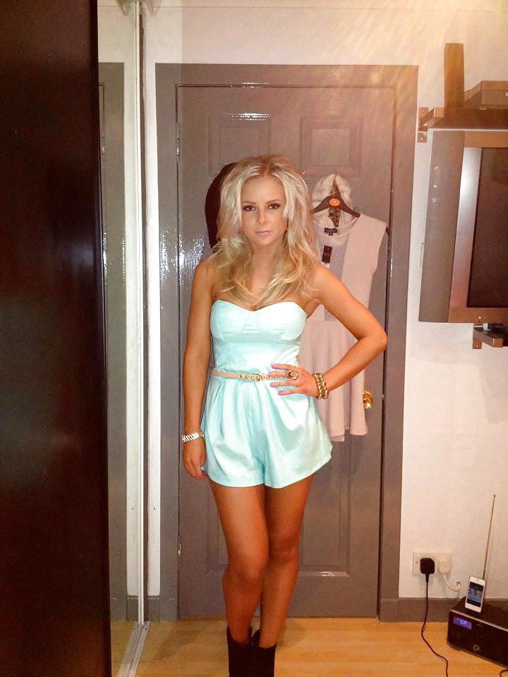 25P Hot babes 24