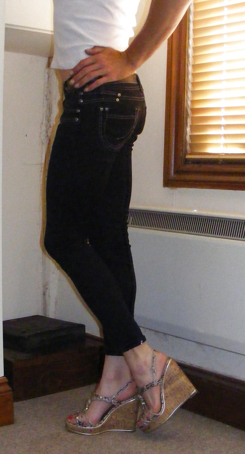 24P Skinny crossdresser strips