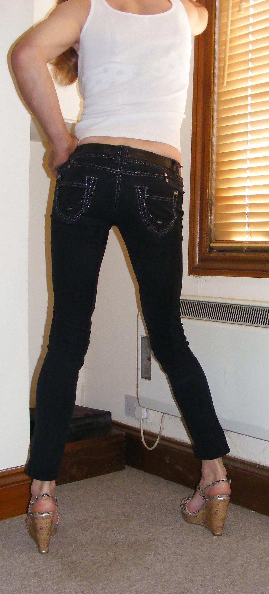 24P Skinny crossdresser strips