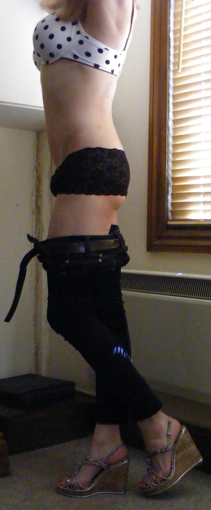 24P Skinny crossdresser strips