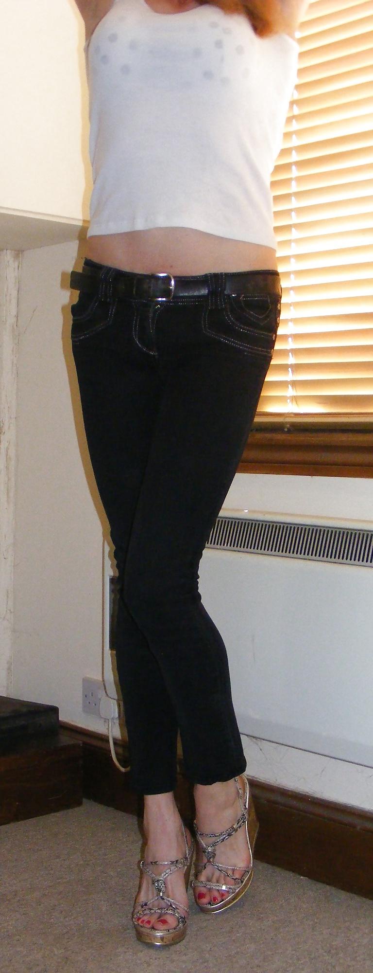 24P Skinny crossdresser strips