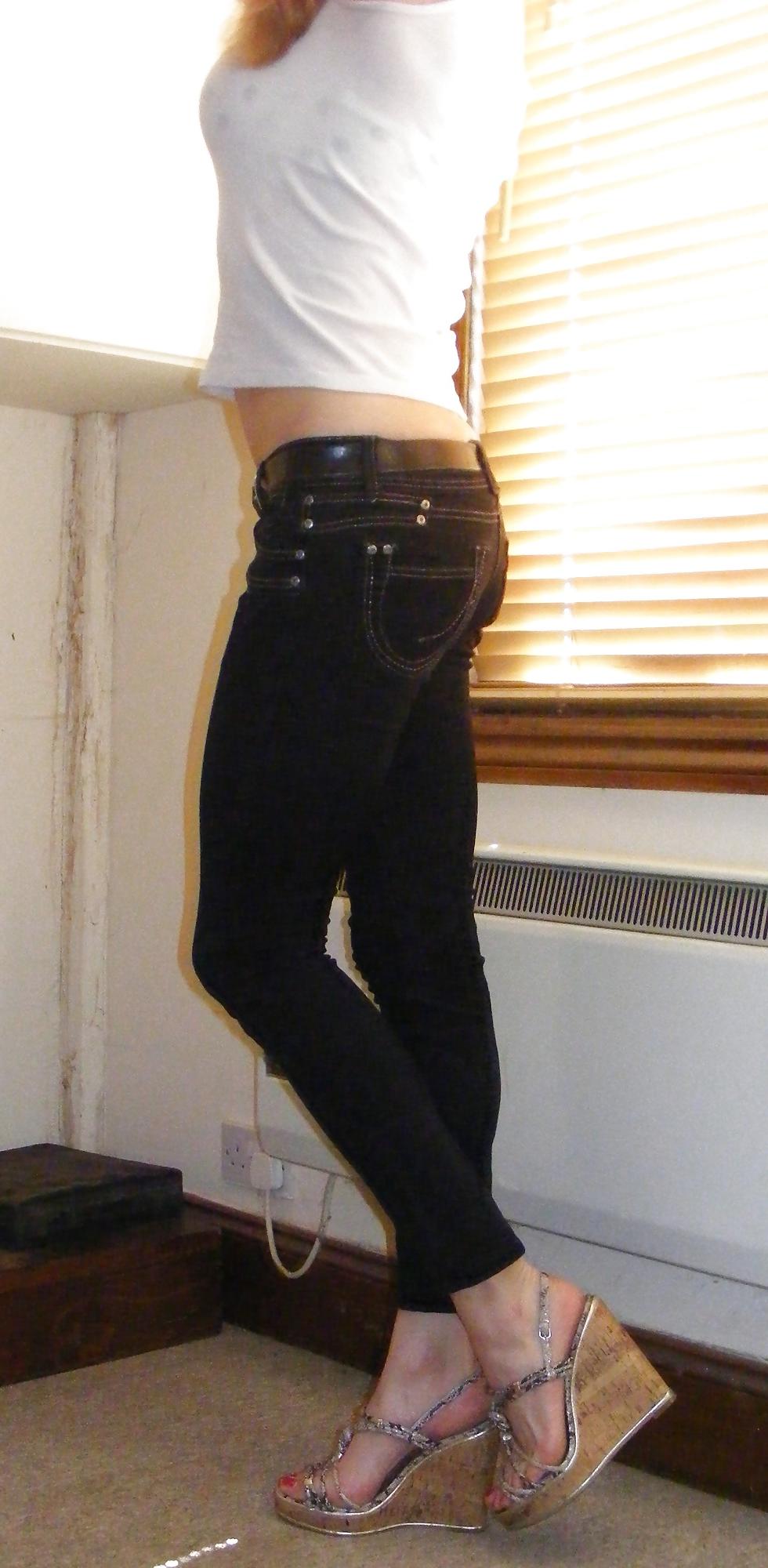 24P Skinny crossdresser strips