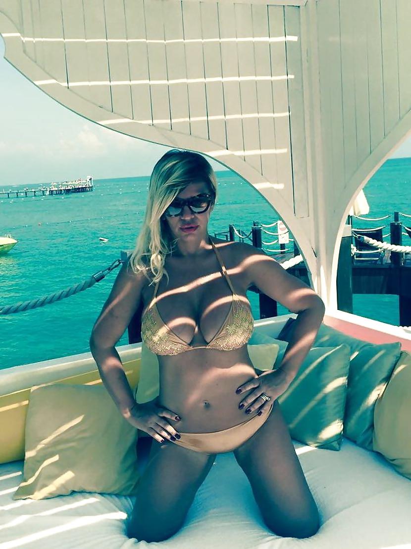25P Celebrity milf Serbia