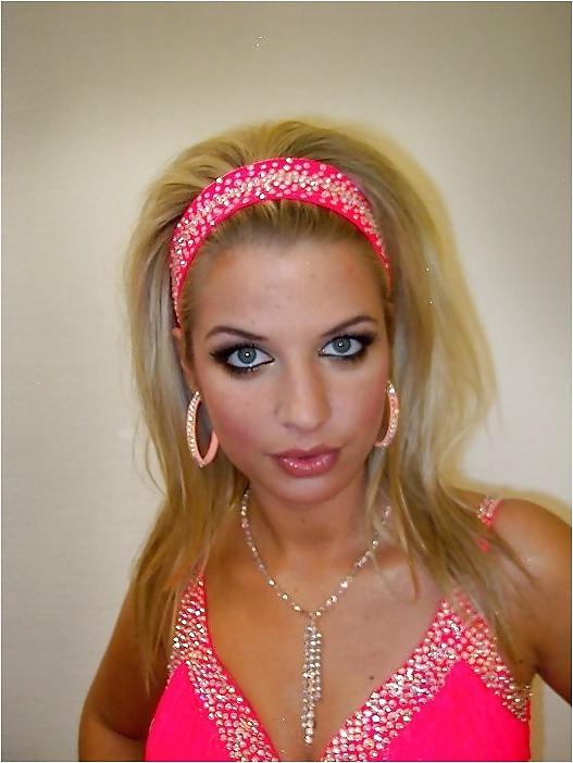 25P Susan Sideropoulos Hottest German Celeb