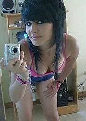 20P Emo-Chicks