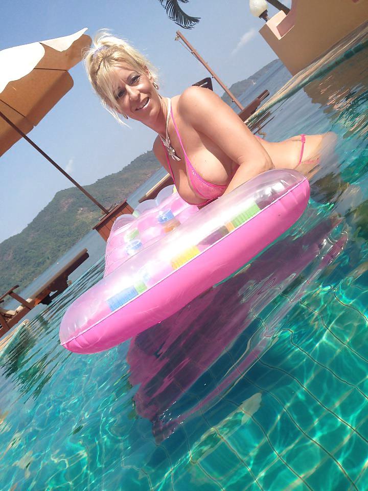 25P Croatian MILF