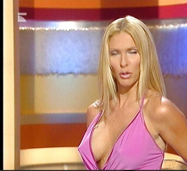 25P HOT German  Sonya Kraus