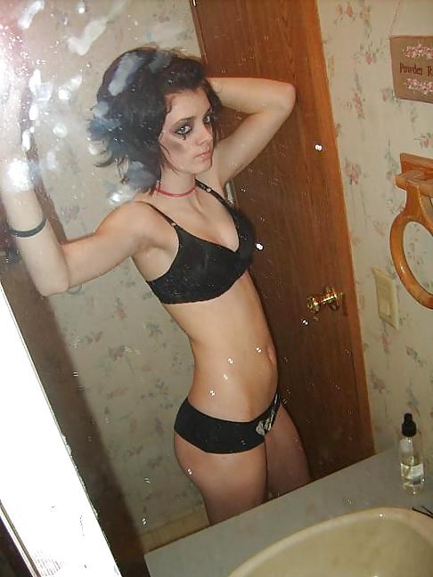 25P Emo teen girls