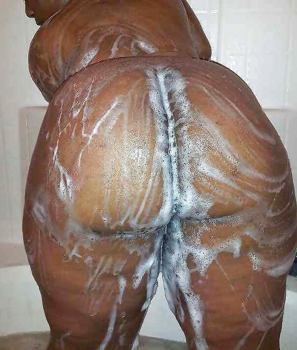 25P Worship her thick big booty!!! 2