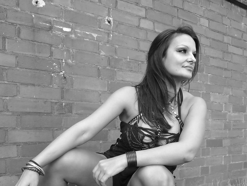 25P German Hot Milf