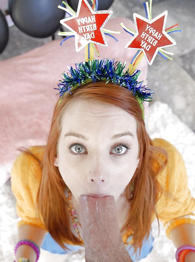 25P Erotic big cock blowjob pictures 12 - kcxx