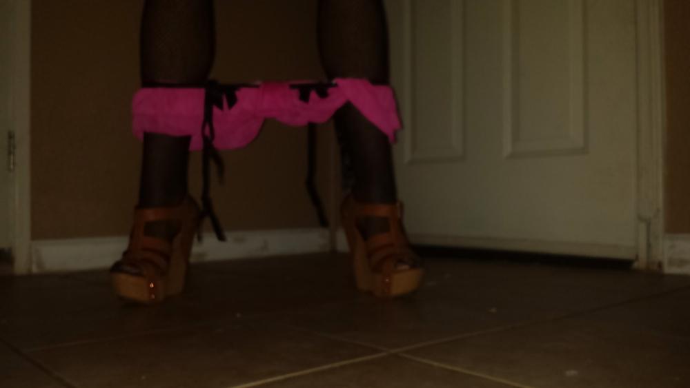 10P Sexy crossdresser