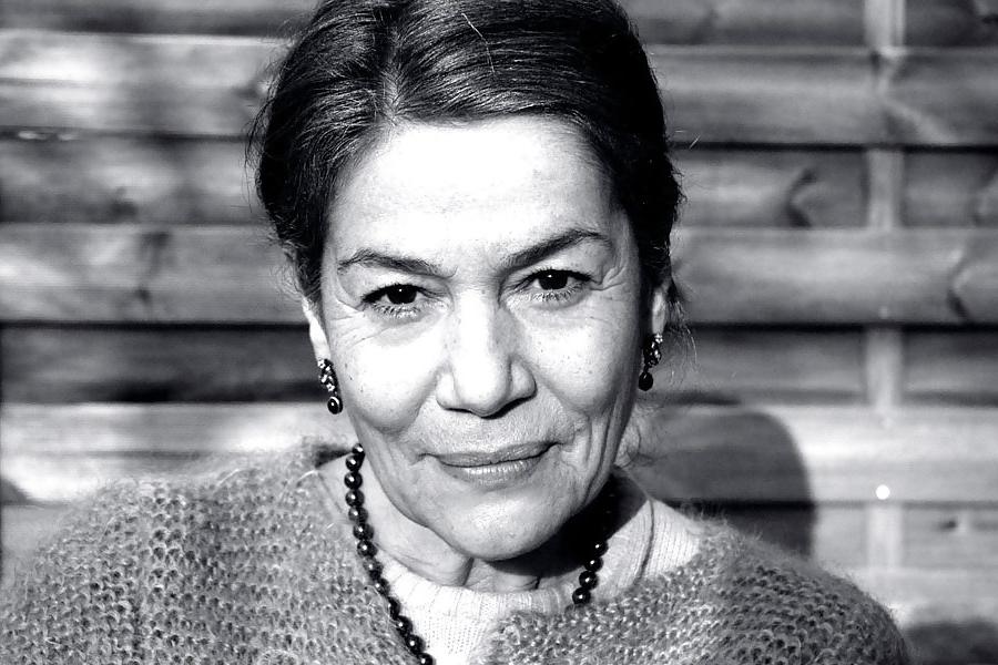 24P Hannelore Elsner - Ripe and hot German Actress