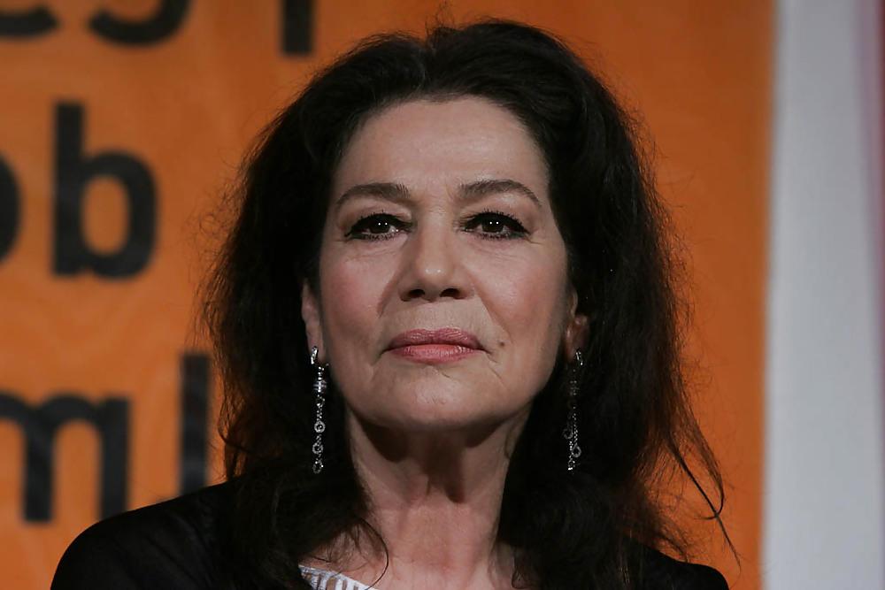 24P Hannelore Elsner - Ripe and hot German Actress