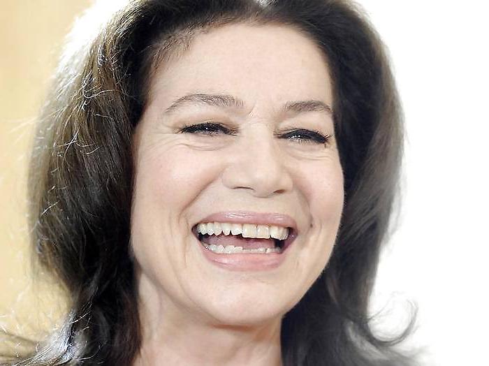 24P Hannelore Elsner - Ripe and hot German Actress