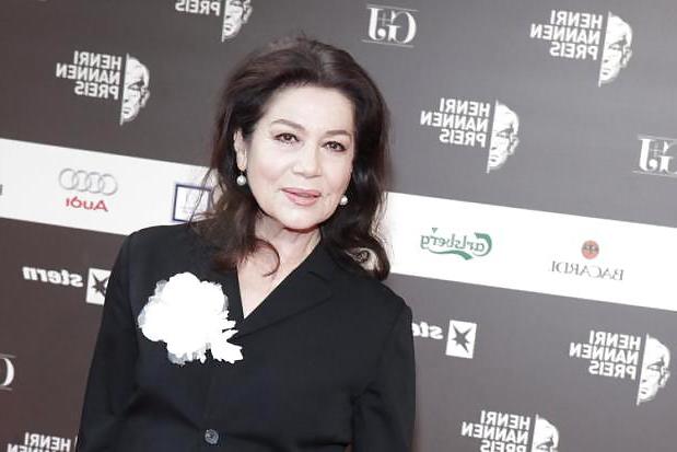 24P Hannelore Elsner - Ripe and hot German Actress