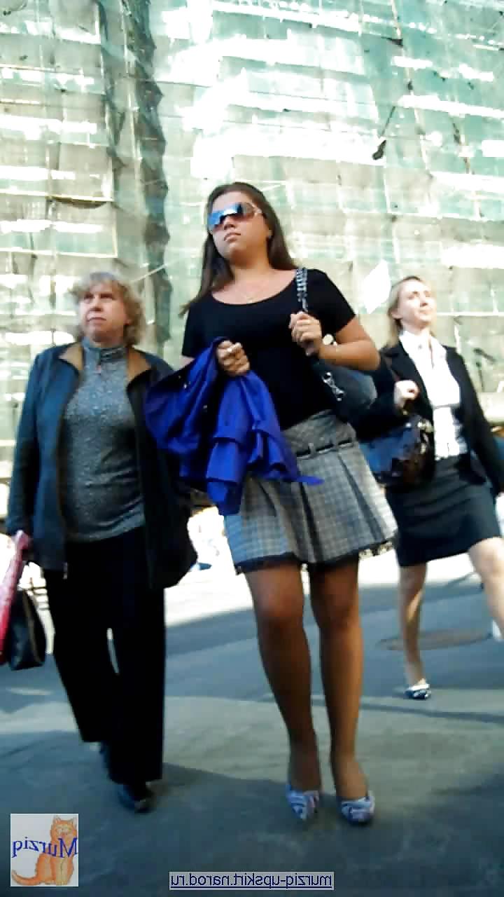 6P Pantyhose in the street-Looking up her skirt.6