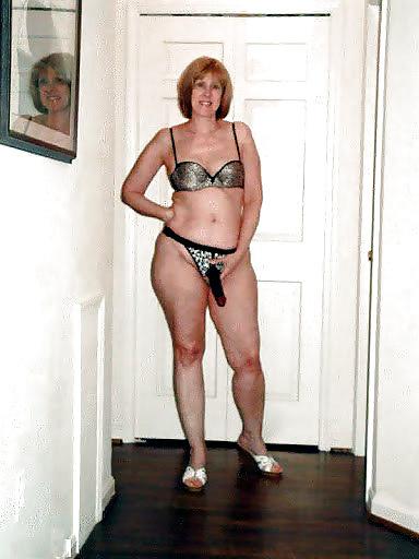 19P Sexy Strap-On Mom