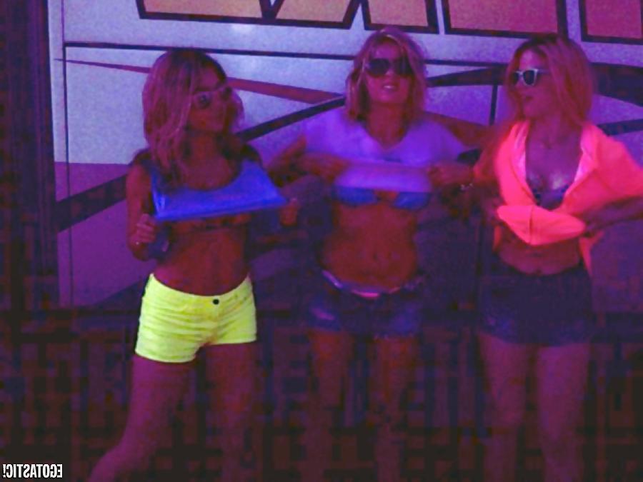 24P Spring Breakers