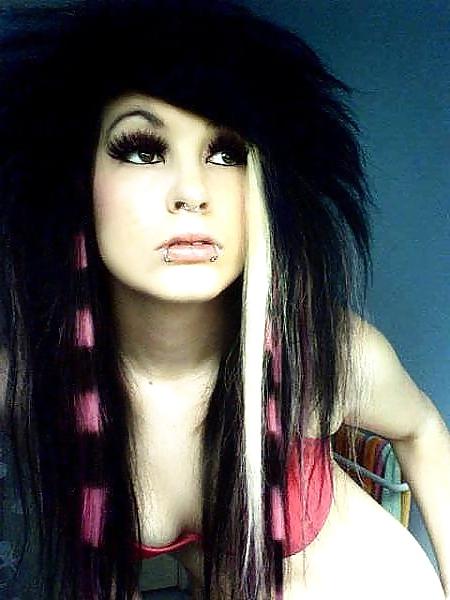 25P Hot Emo girls