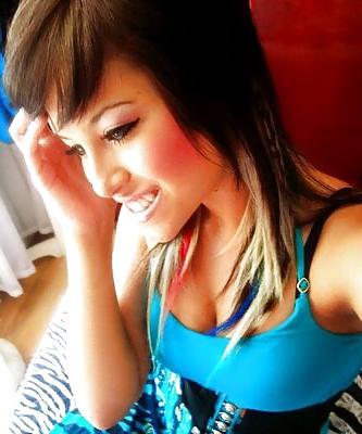 25P Hot Emo girls