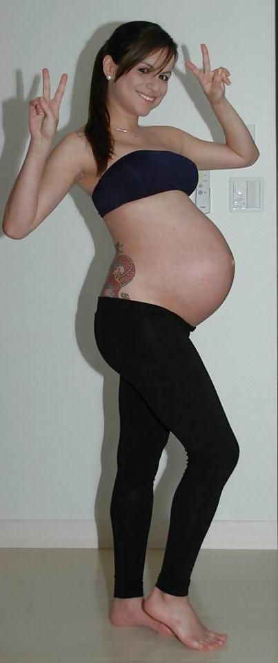 17P Erotic pregnant babes