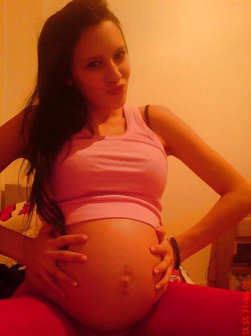 17P Erotic pregnant babes