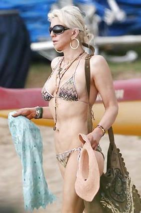 25P Beautiful Celebs 4 by Voyeur TROC