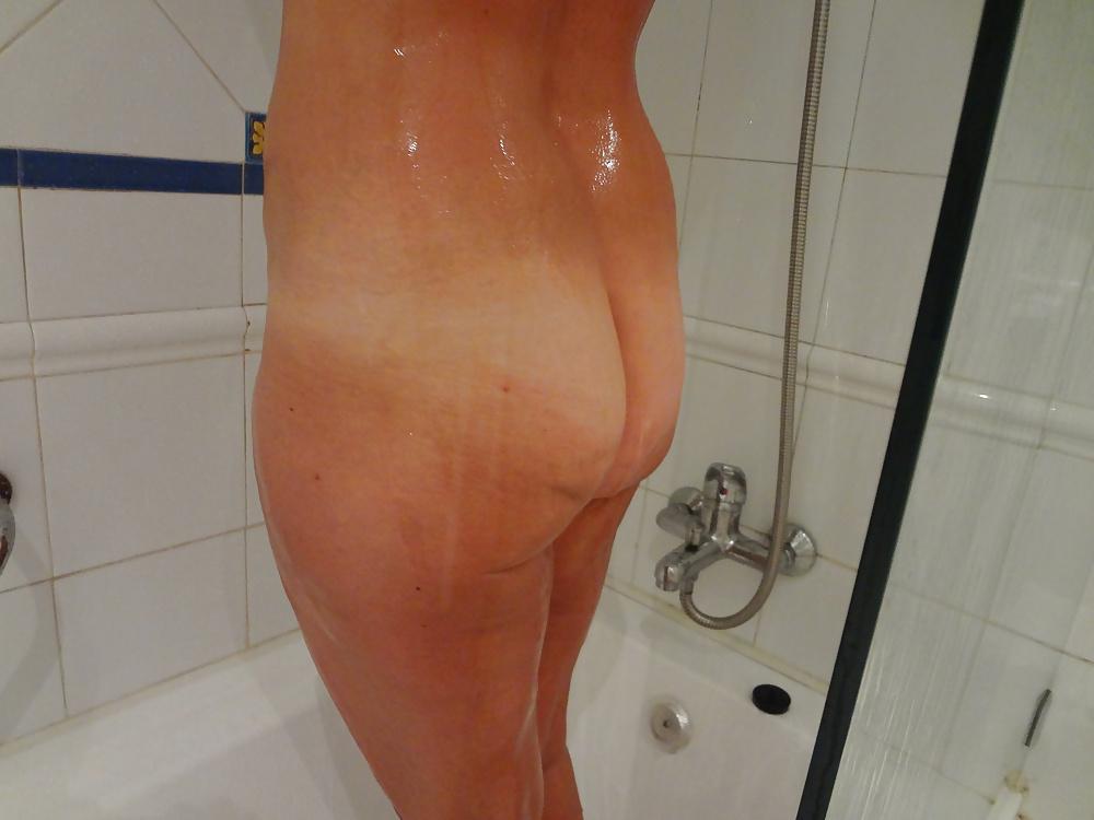 18P Mature big ass wife needs cock