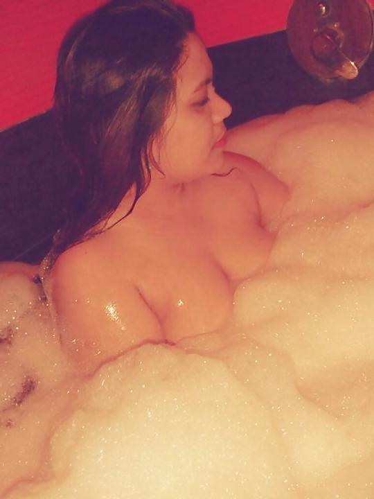 25P Bbw pinay