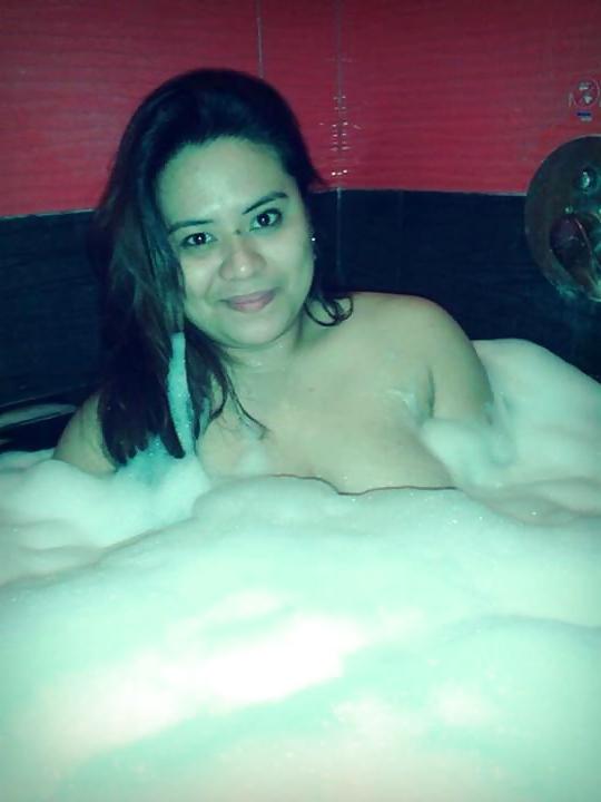 25P Bbw pinay