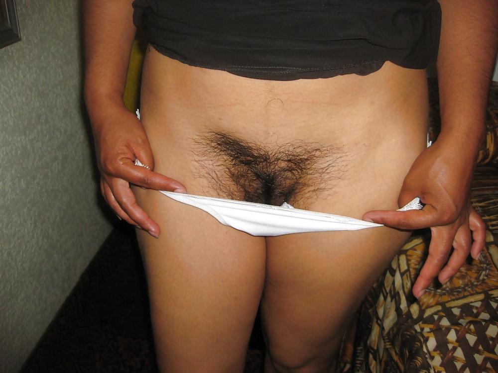 15P Hairy street whore