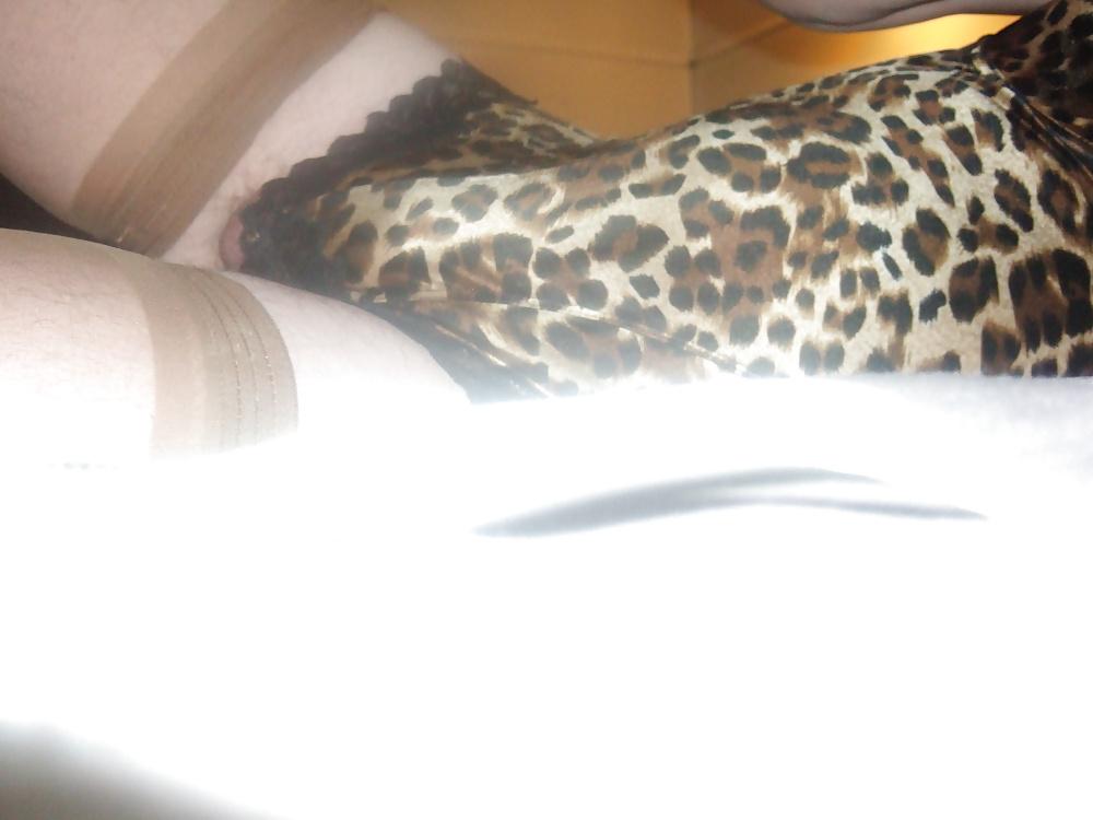 20P Amateur crossdresser in stockings