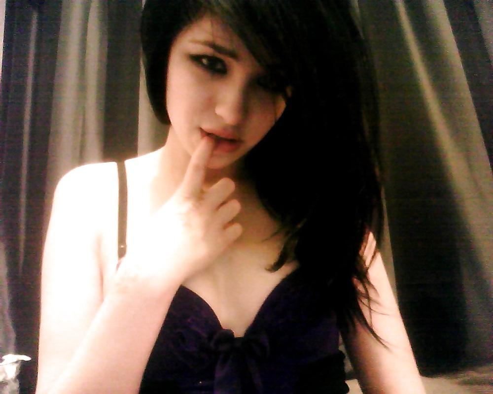 25P Heißes Emo-Girl