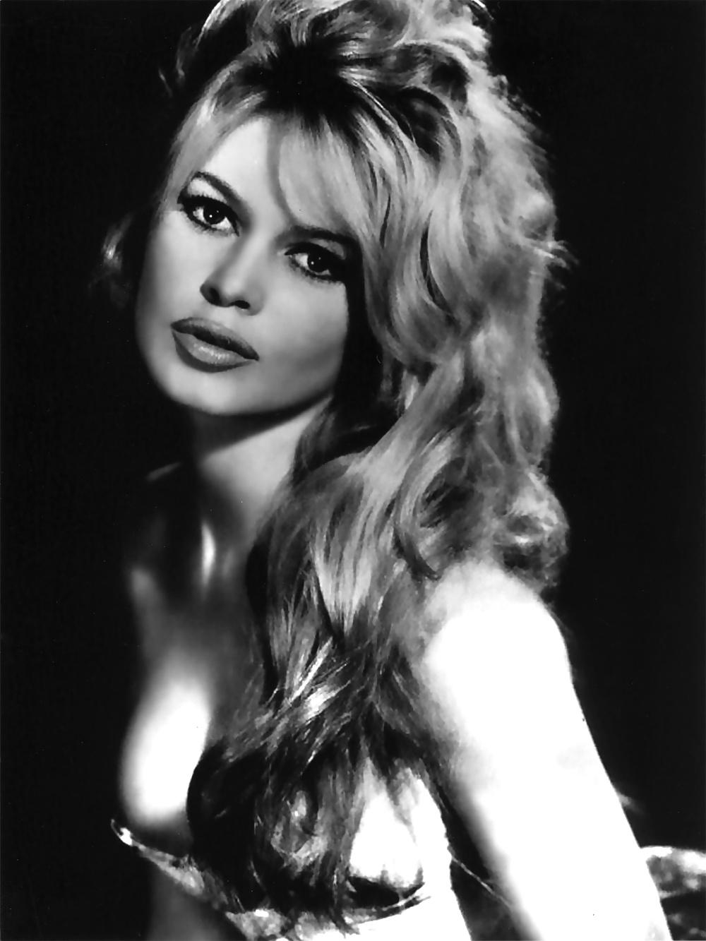 25P Brigitte and other vintage beautys